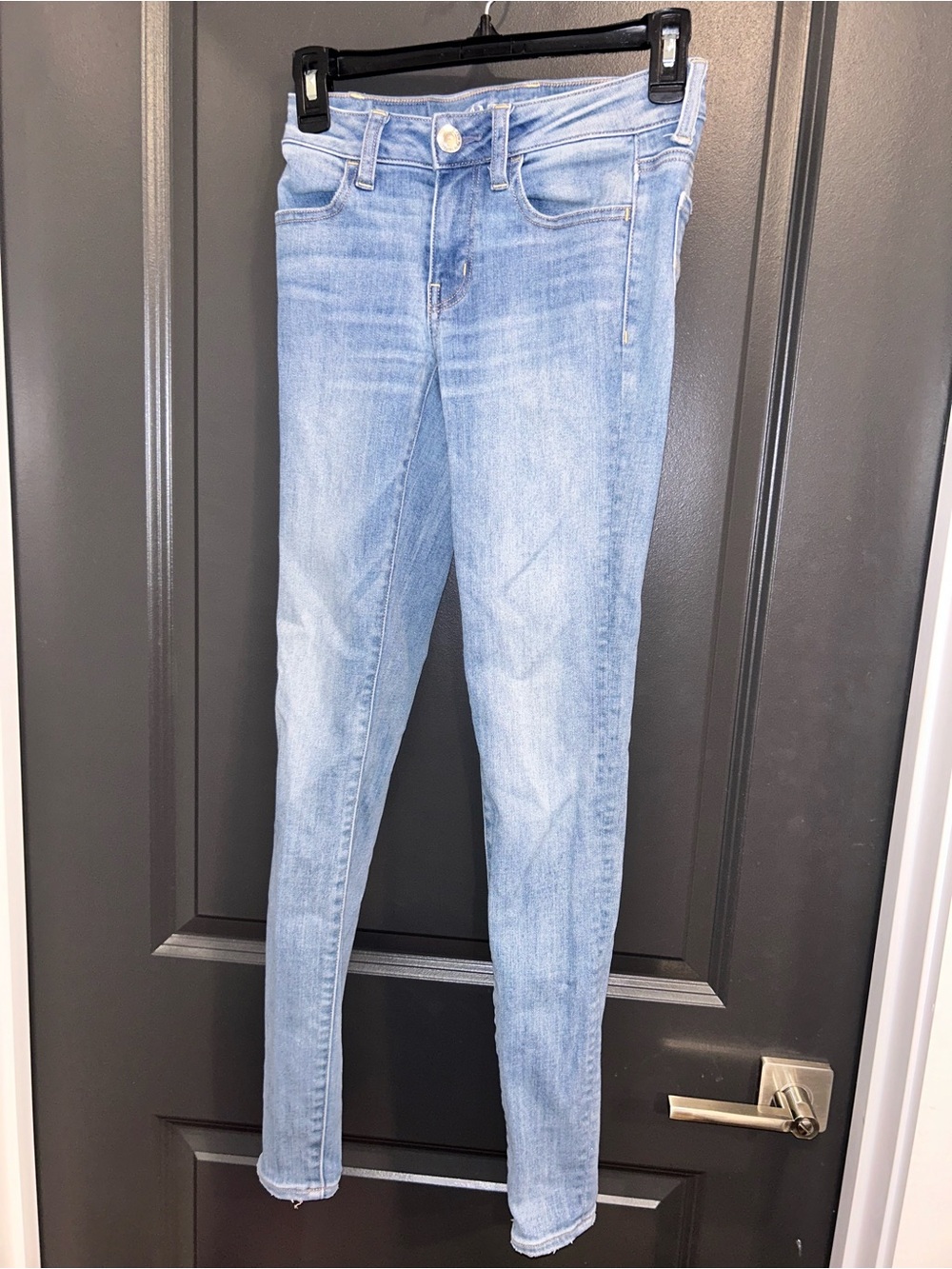 American Eagle Outfitters Light Blue Skinny Jeans